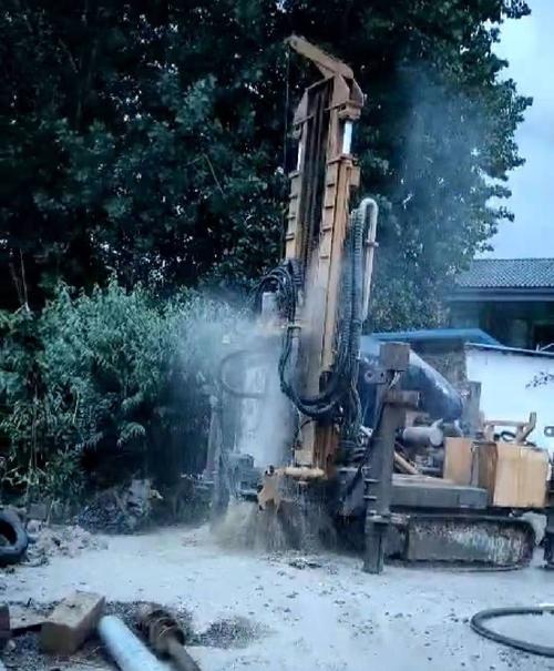 砀山钻岩石井
